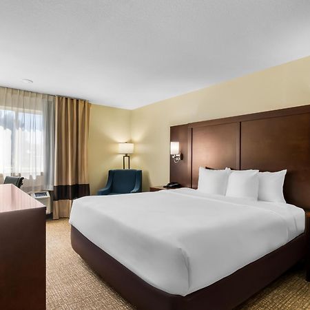 Comfort Inn & Suites Greeley Ngoại thất bức ảnh