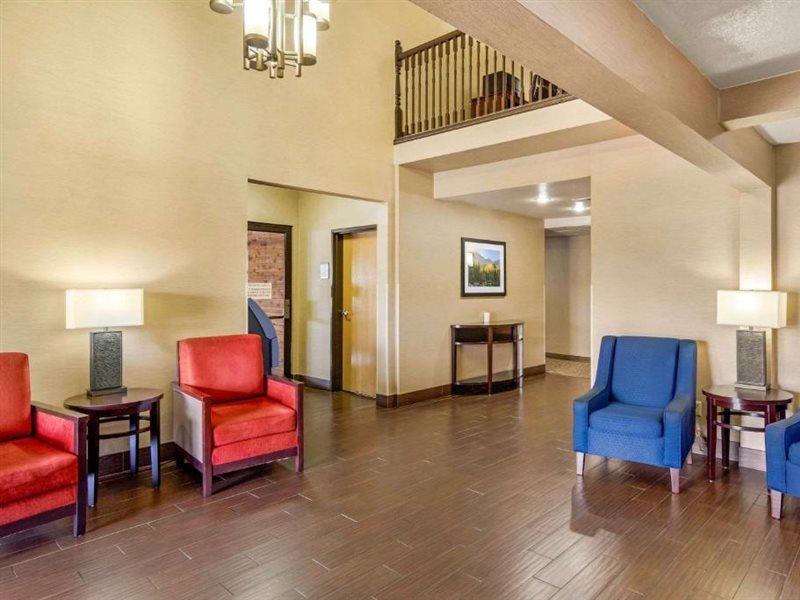 Comfort Inn & Suites Greeley Ngoại thất bức ảnh