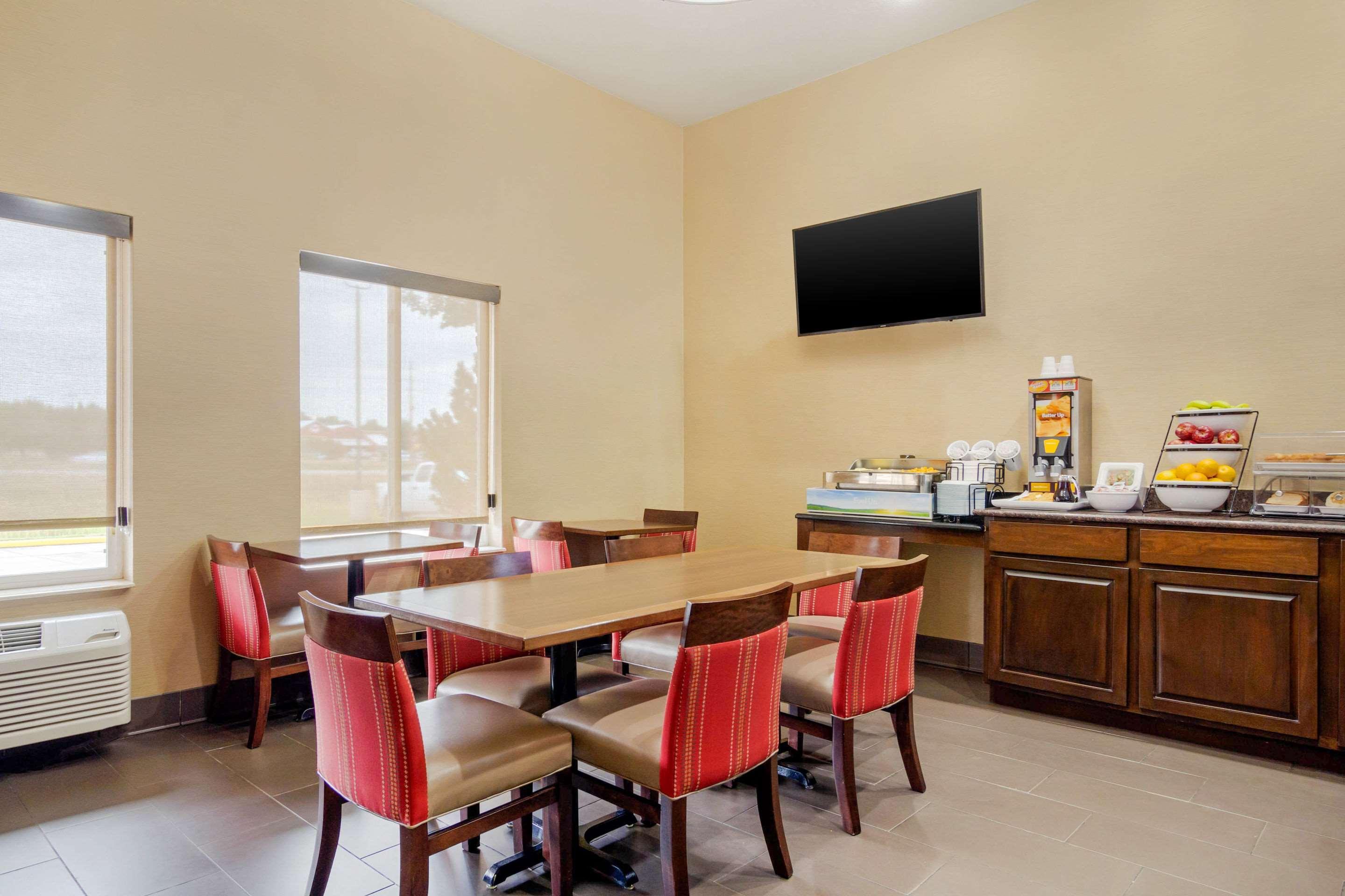 Comfort Inn & Suites Greeley Ngoại thất bức ảnh