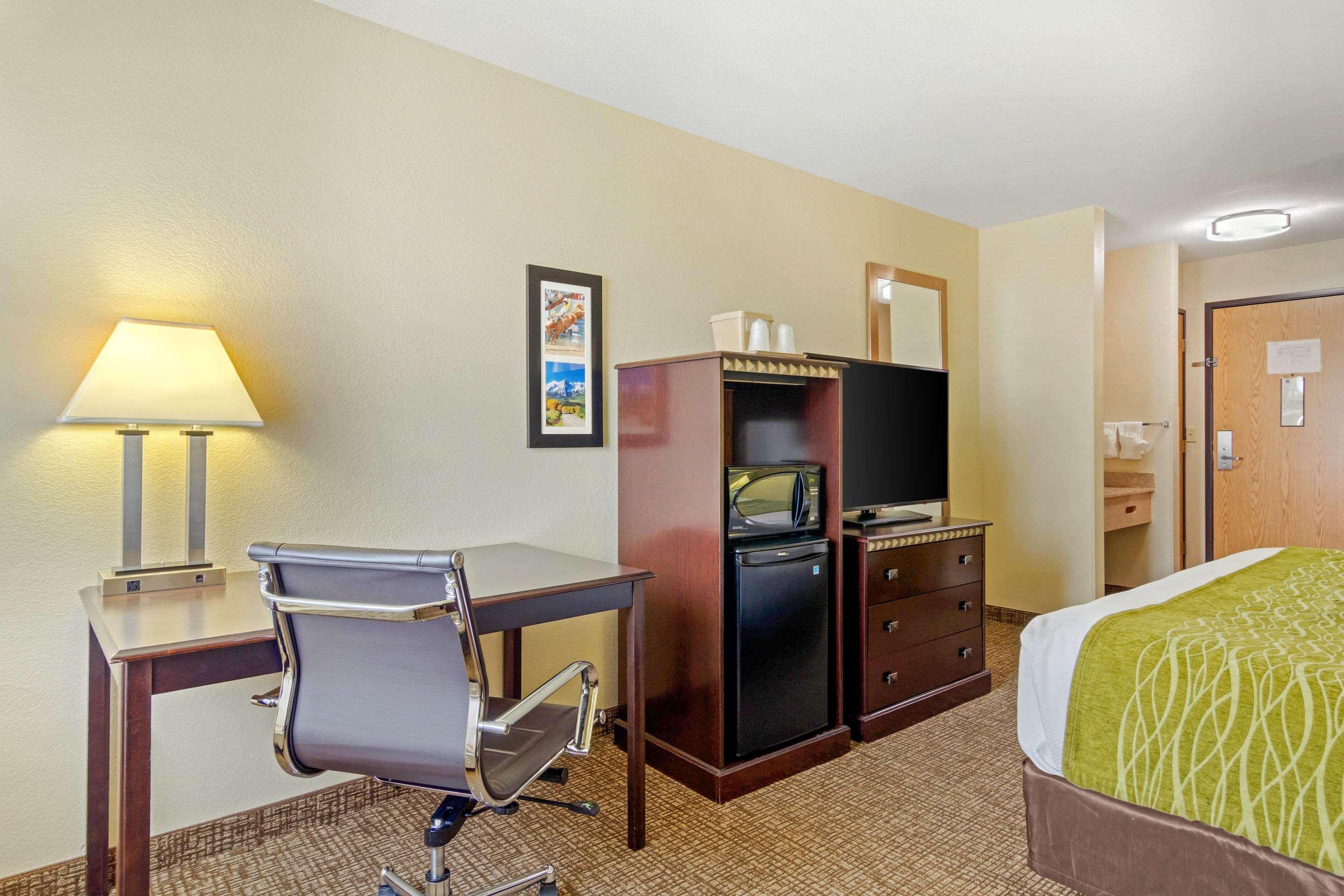 Comfort Inn & Suites Greeley Ngoại thất bức ảnh