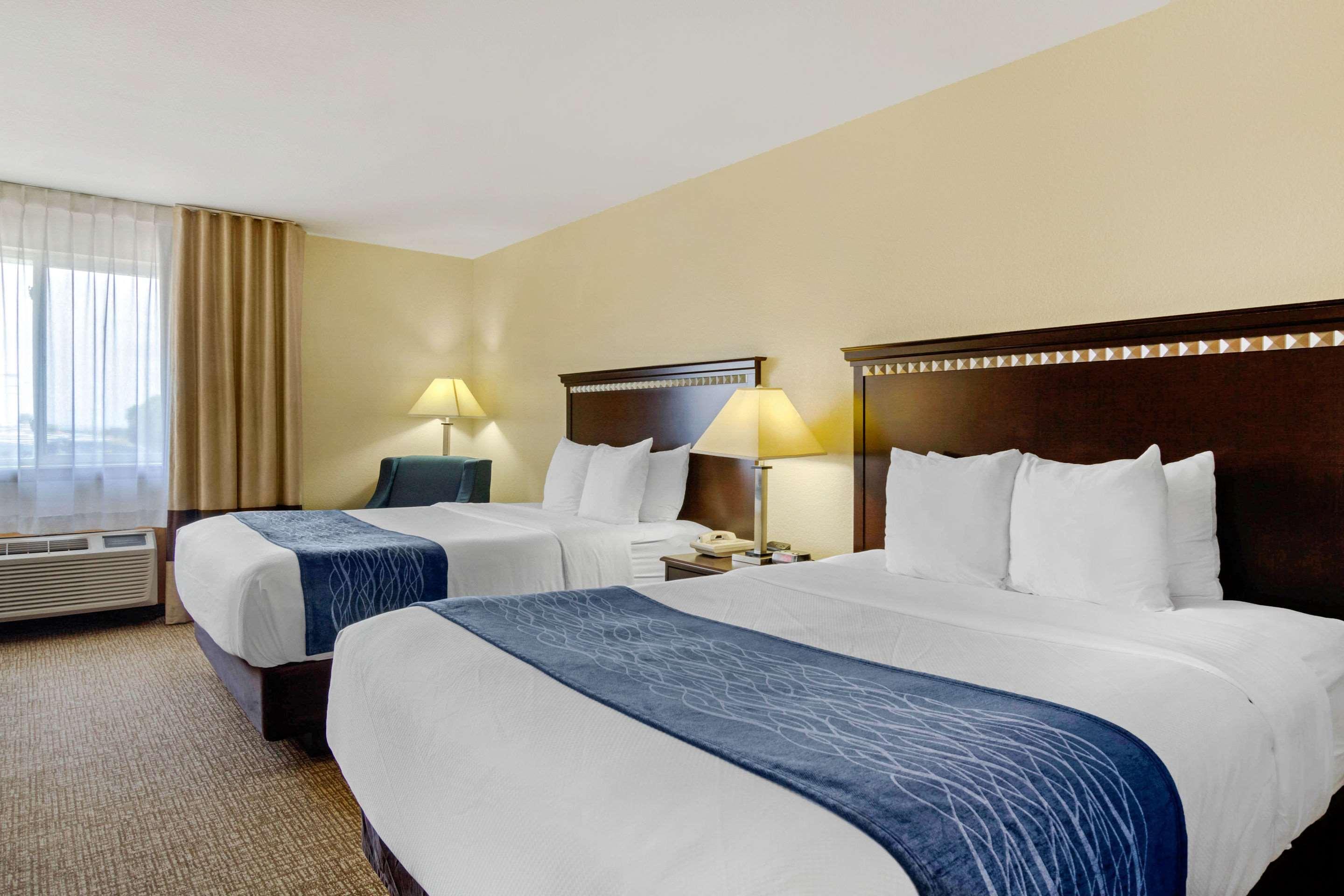 Comfort Inn & Suites Greeley Ngoại thất bức ảnh