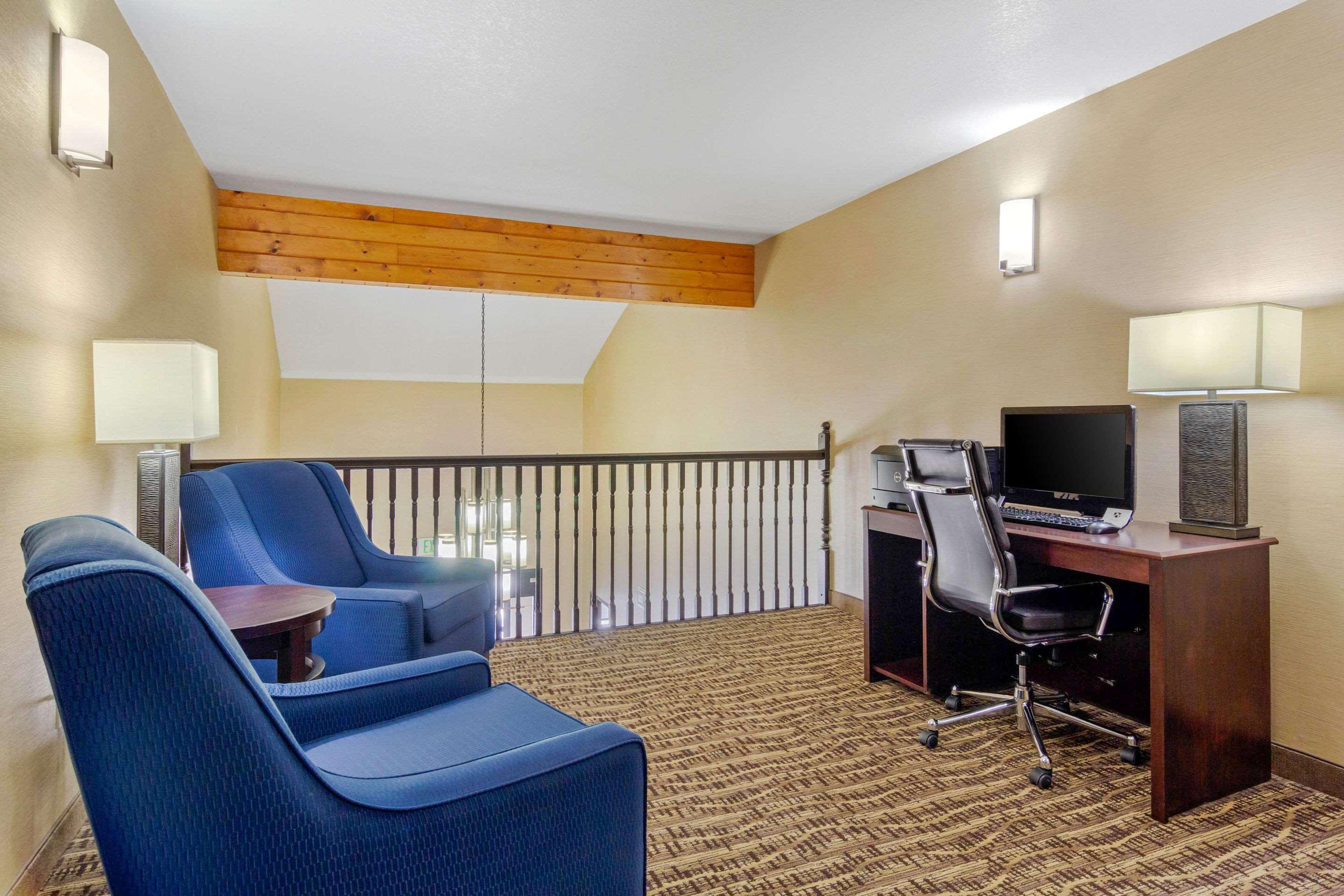 Comfort Inn & Suites Greeley Ngoại thất bức ảnh