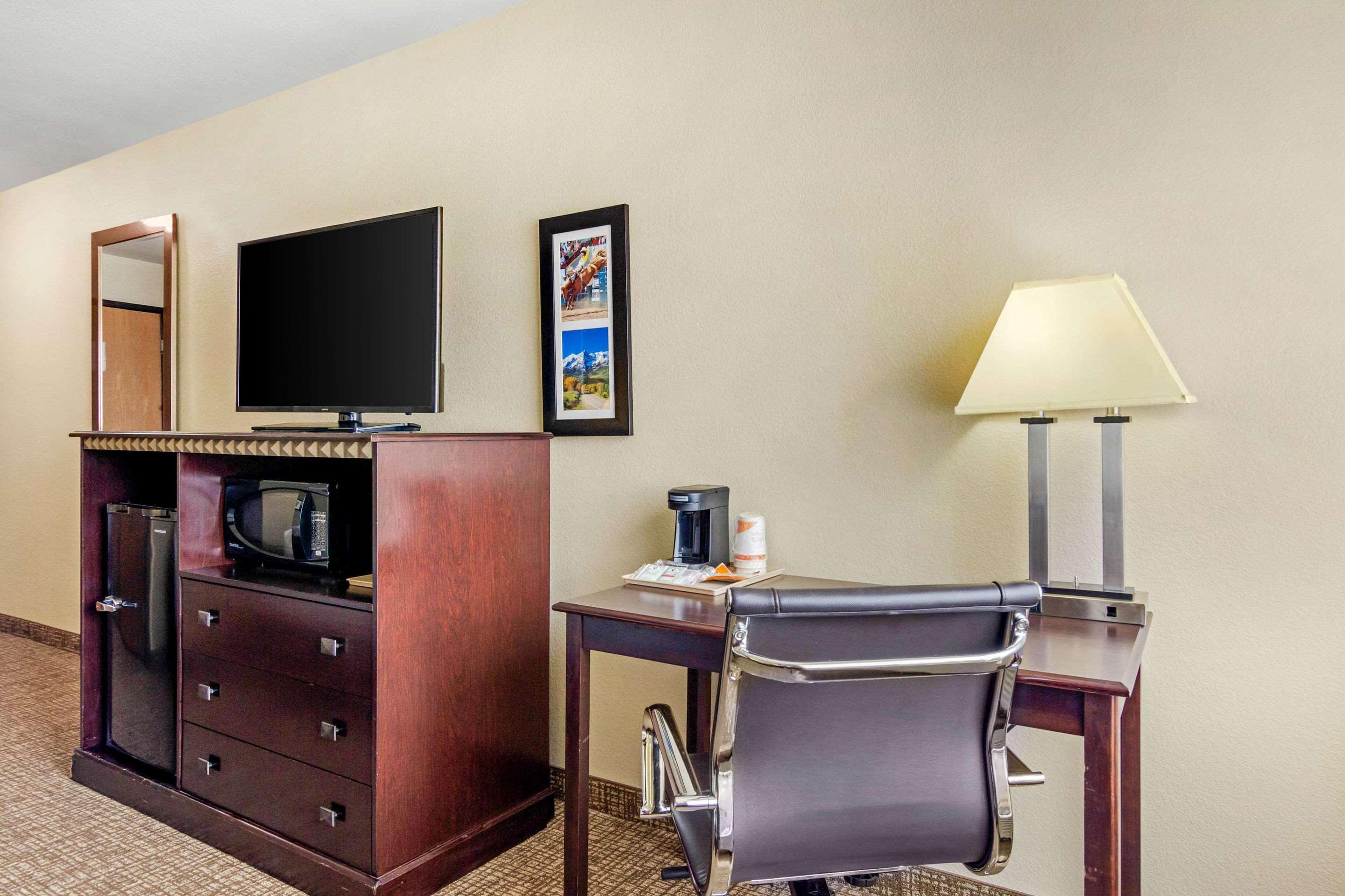 Comfort Inn & Suites Greeley Ngoại thất bức ảnh