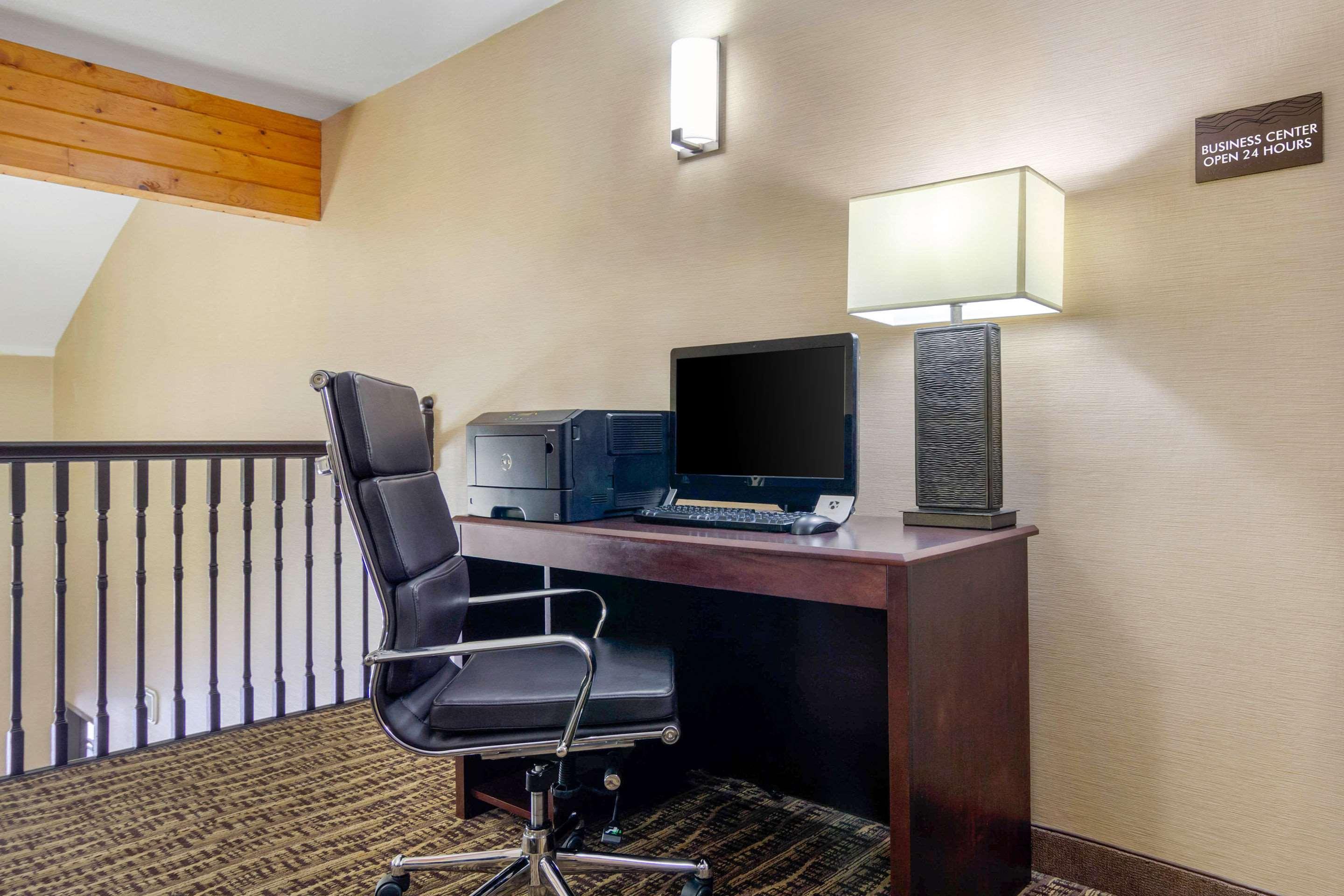 Comfort Inn & Suites Greeley Ngoại thất bức ảnh