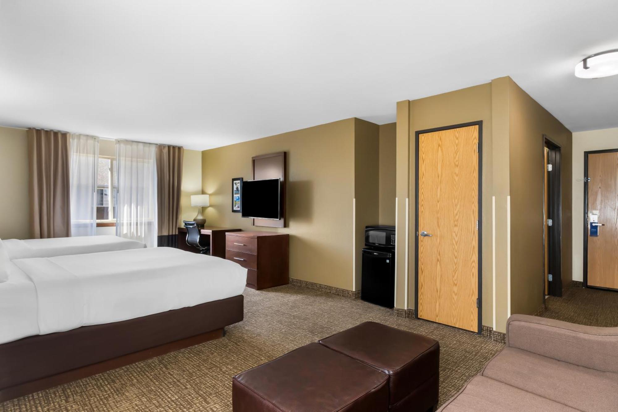 Comfort Inn & Suites Greeley Ngoại thất bức ảnh