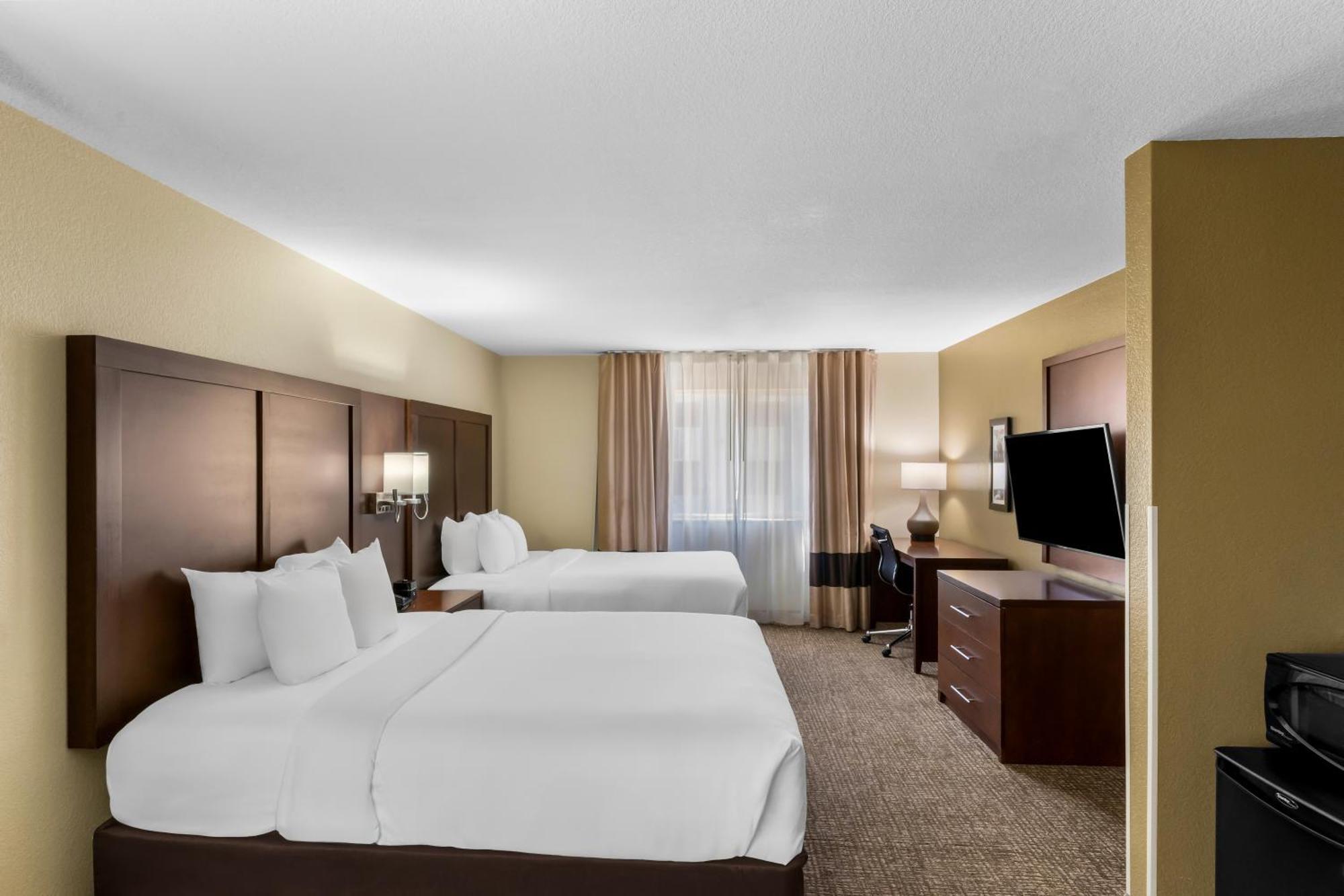 Comfort Inn & Suites Greeley Ngoại thất bức ảnh