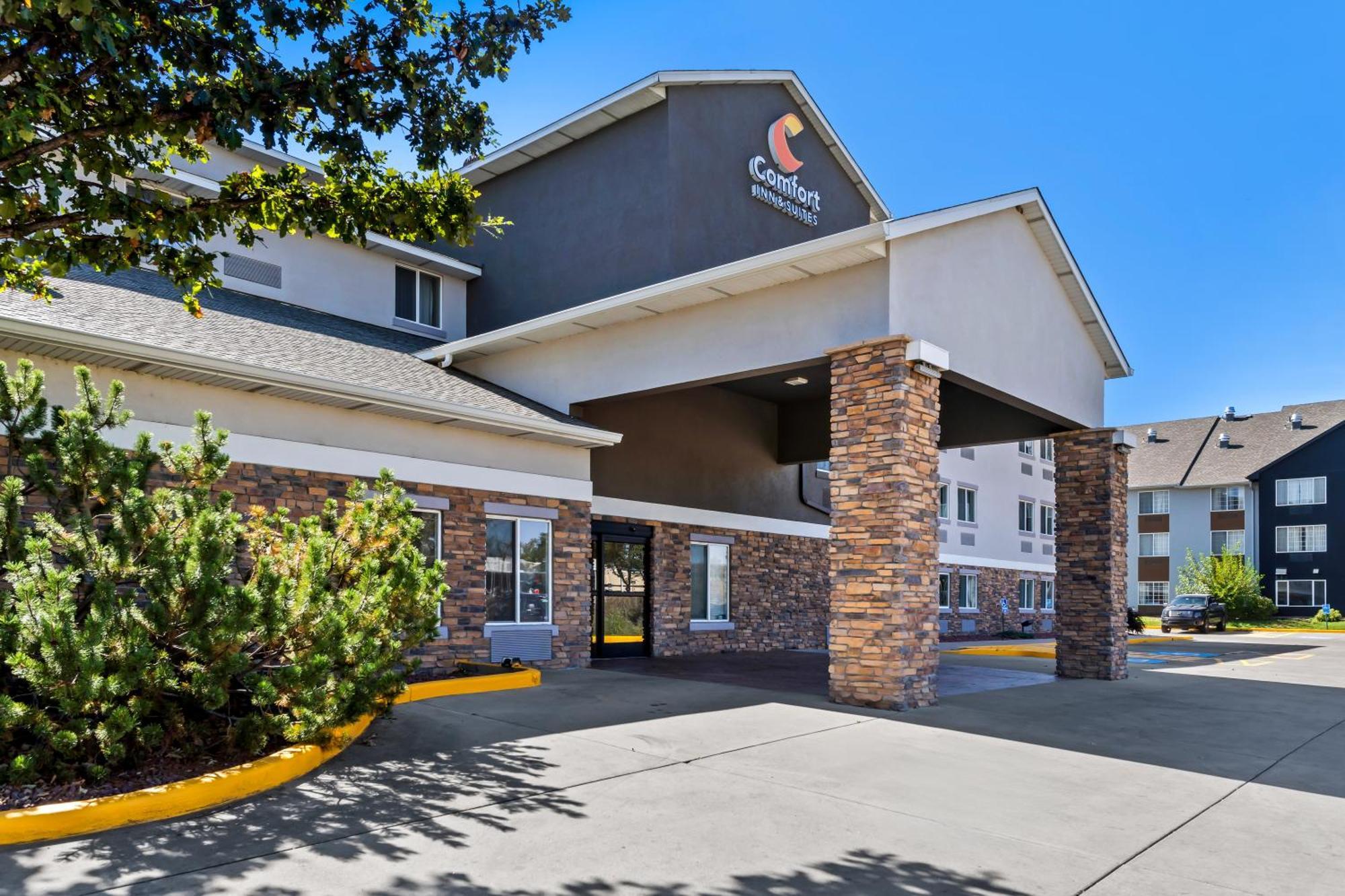Comfort Inn & Suites Greeley Ngoại thất bức ảnh