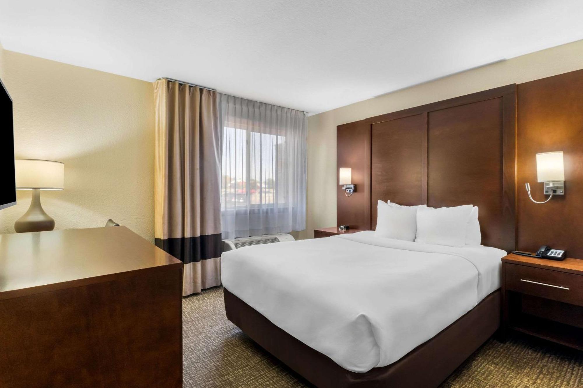 Comfort Inn & Suites Greeley Ngoại thất bức ảnh